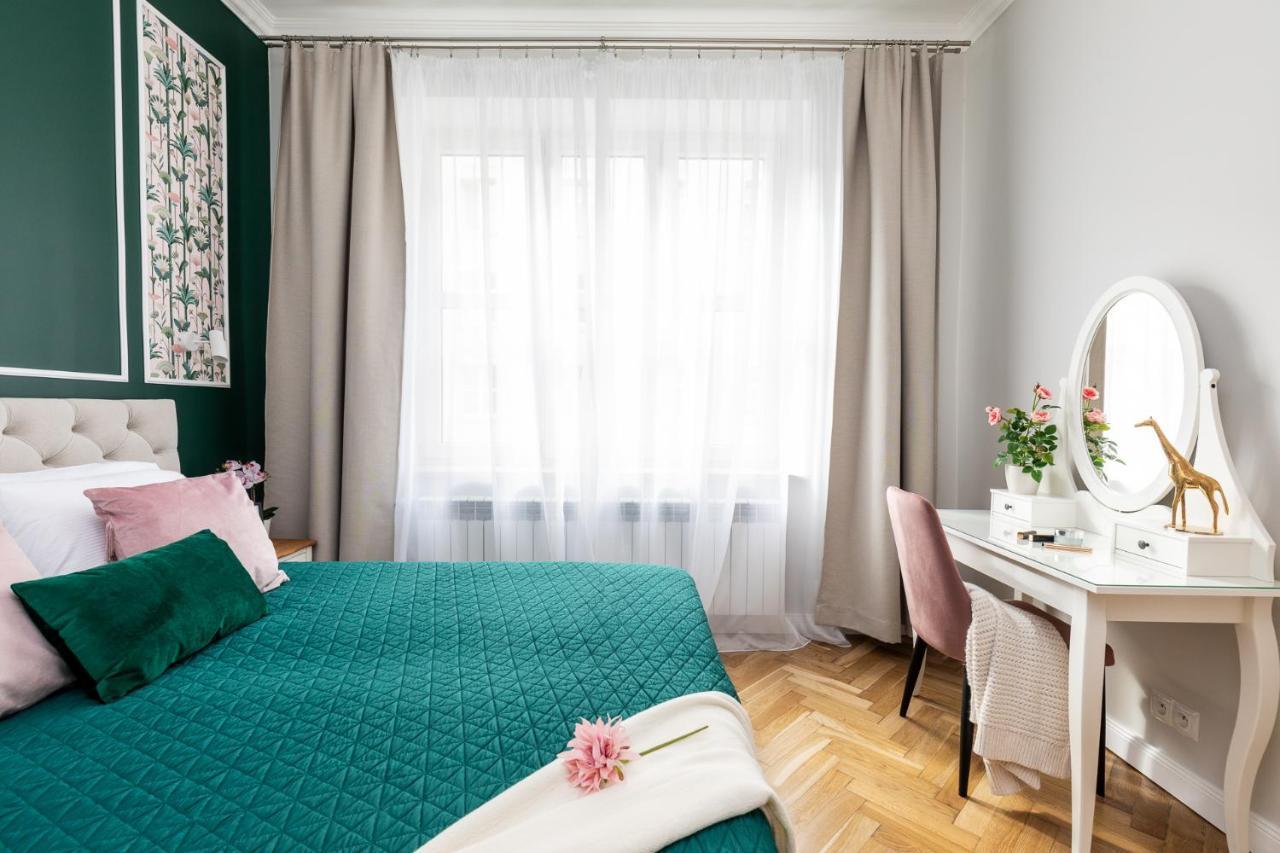 Luxe Living Krakow Apartment Bagian luar foto