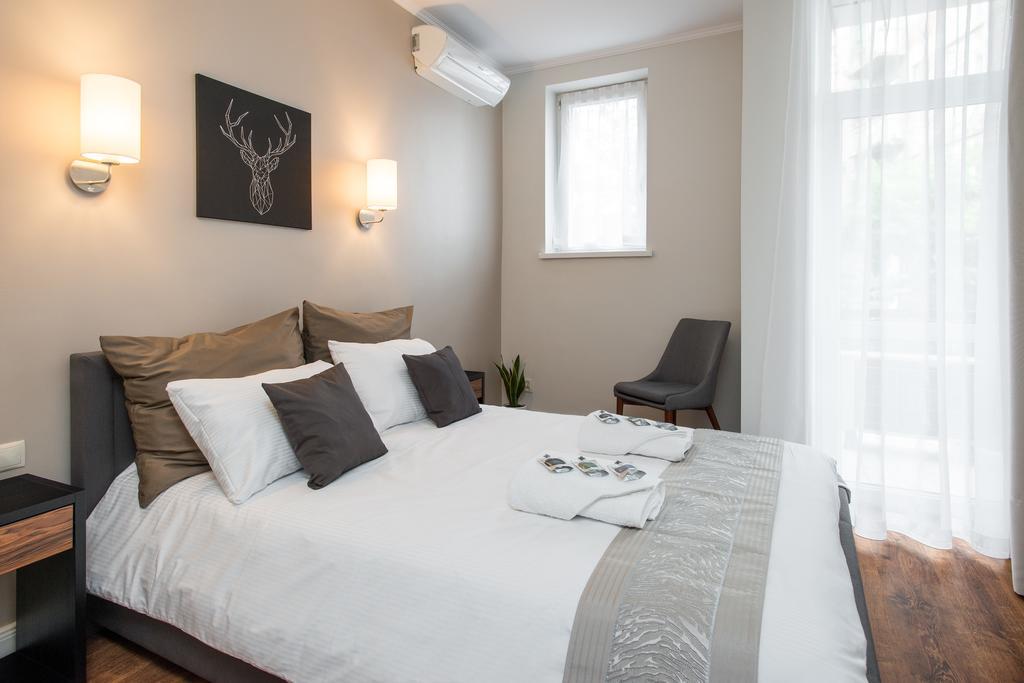 Luxe Living Krakow Apartment Bagian luar foto