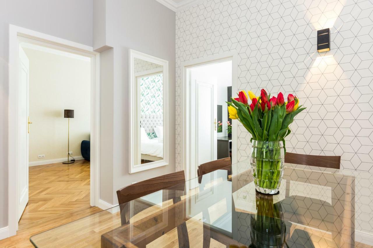 Luxe Living Krakow Apartment Bagian luar foto