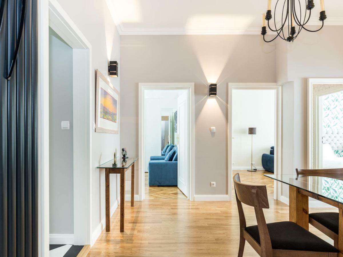 Luxe Living Krakow Apartment Bagian luar foto