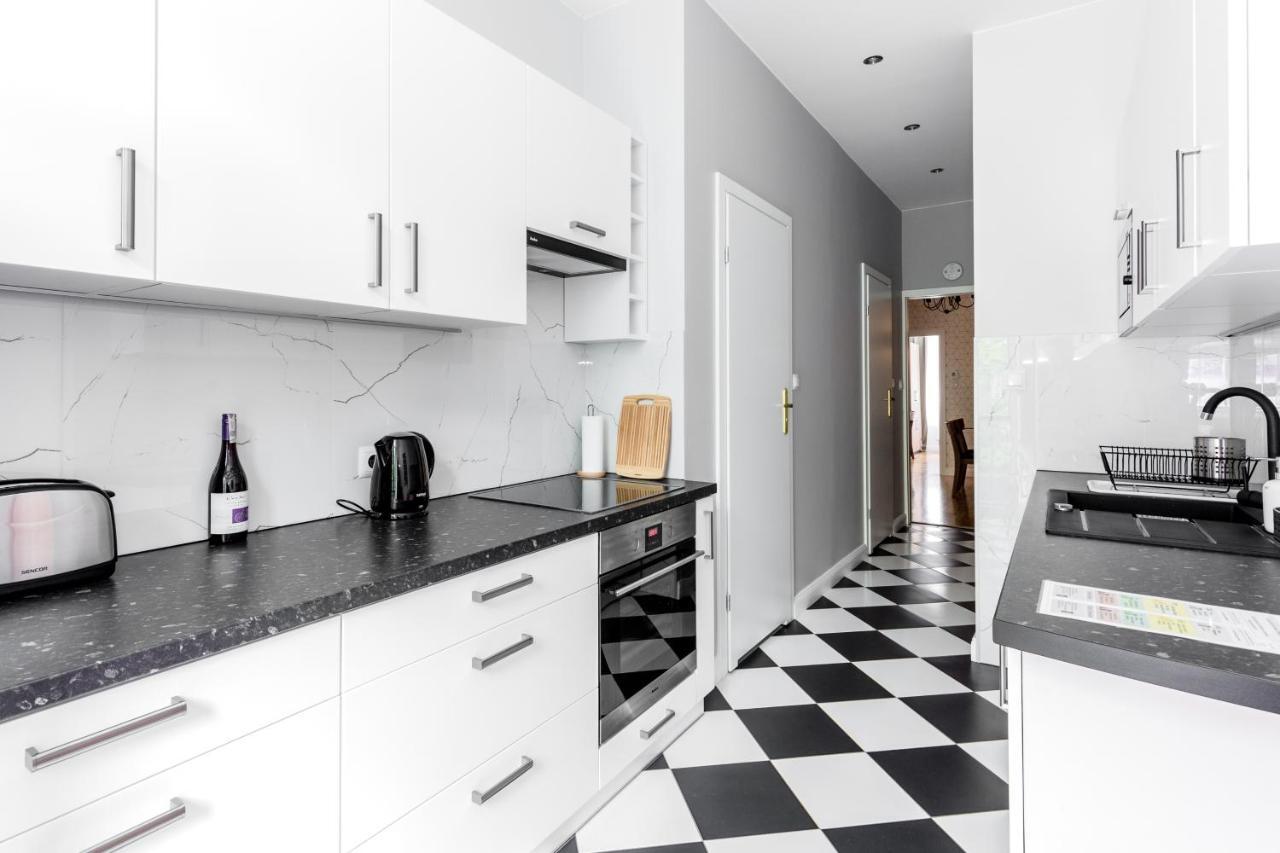 Luxe Living Krakow Apartment Bagian luar foto