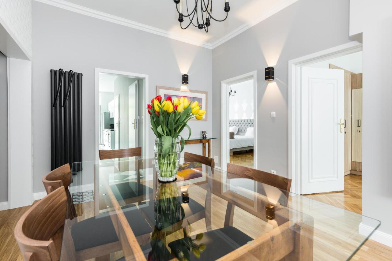Luxe Living Krakow Apartment Bagian luar foto